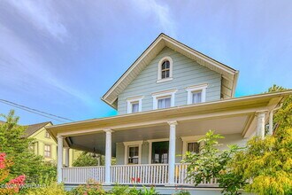 83 Broadway in Ocean Grove, NJ - Foto de edificio - Building Photo