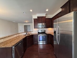 628 Denhoff Dr in Cary, NC - Building Photo - Building Photo