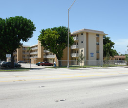 7th Ave. Apartments in Miami, FL - Building Photo - Building Photo