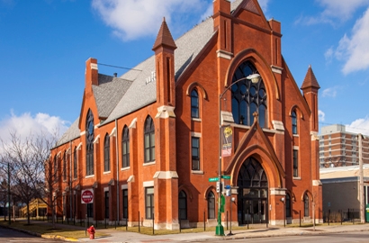 2016 W Evergreen Ave in Chicago, IL - Foto de edificio