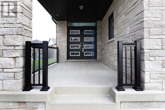 88 Mcbride Trl in Barrie, ON - Building Photo - Building Photo