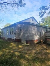 401 Kent St in Cherryville, NC - Building Photo - Building Photo