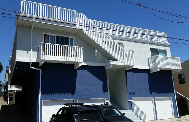 838 Cypress Ave in Hermosa Beach, CA - Foto de edificio