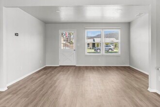 927 Spinel Ave in El Cajon, CA - Building Photo - Building Photo