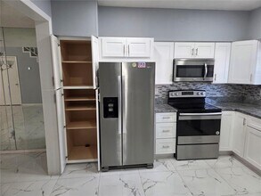11703 Wesson Cir W in Tampa, FL - Building Photo - Building Photo