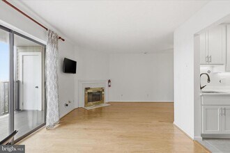 3217 Wisconsin Ave NW in Washington, DC - Building Photo - Building Photo