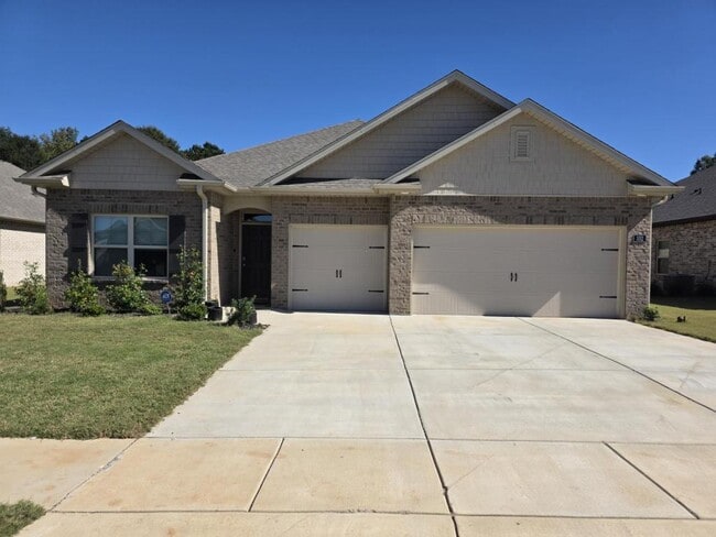 property at 352 Castlepath Dr SW