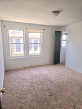 8103 Whitethorn Ave in Cleveland, OH - Building Photo - Building Photo