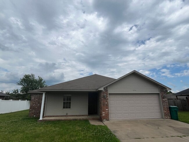 property at 1528 E 11th Cove