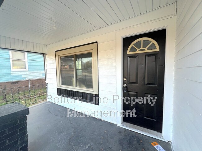 613 Dr M.L.K. Jr. Way in Gastonia, NC - Building Photo - Building Photo