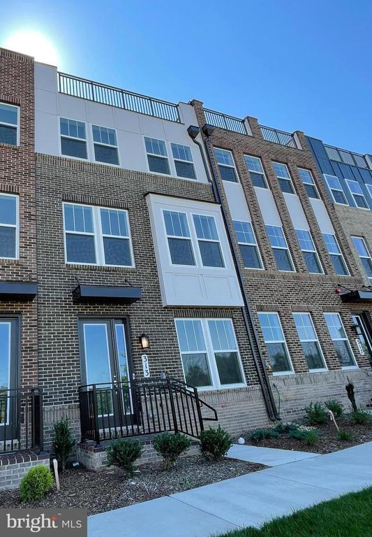 property at 313 Salinger Pl