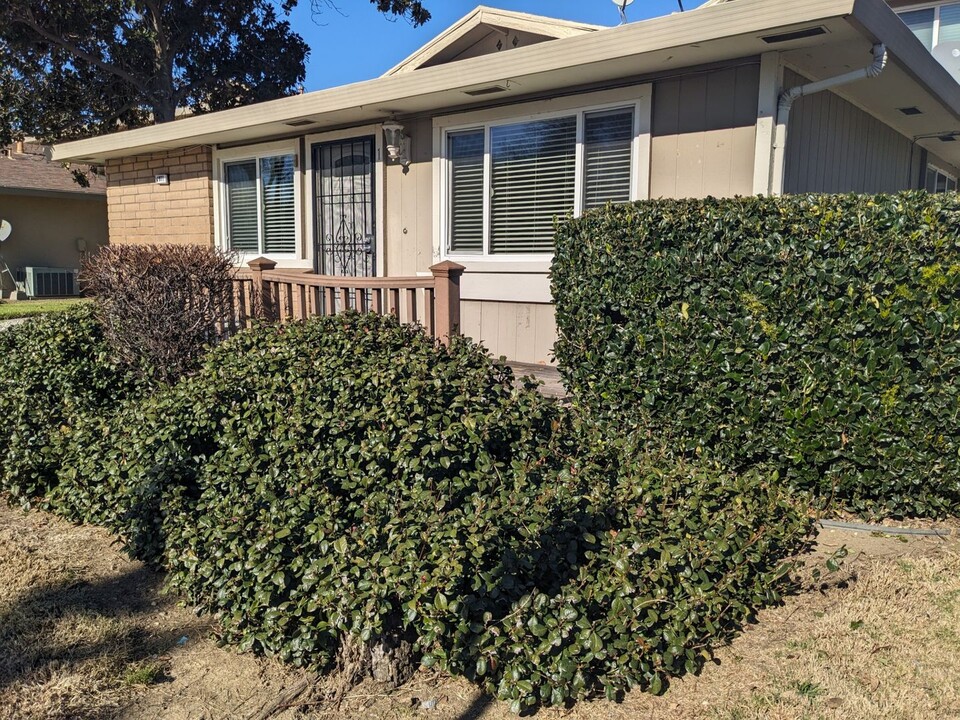 1977 Woodglen Ln in Vacaville, CA - Building Photo