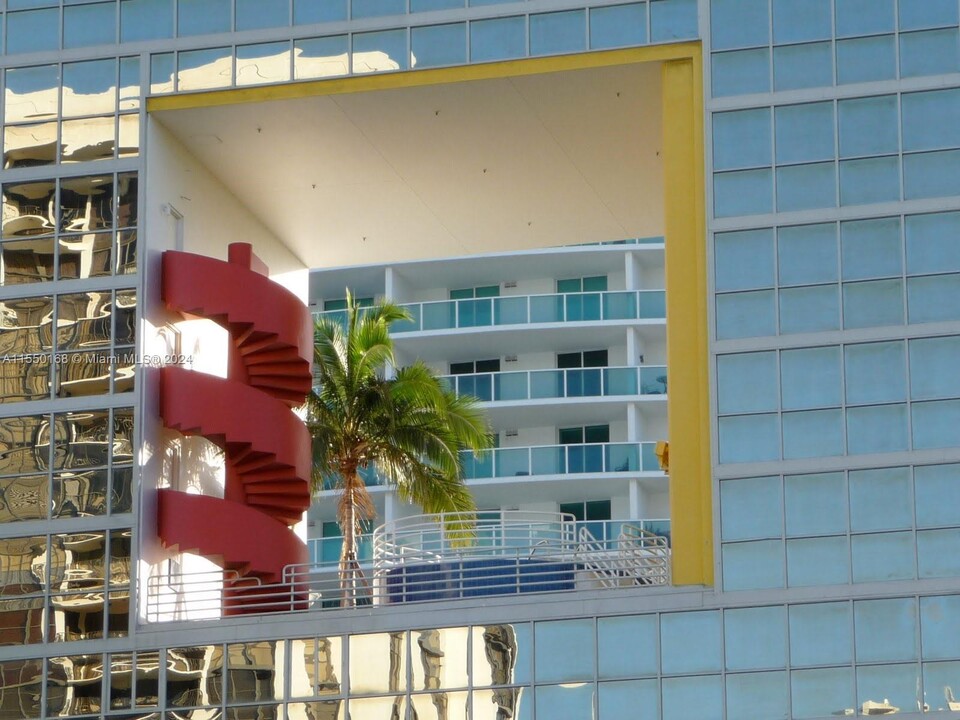 2025 Brickell Ave, Unit 502 in Miami, FL - Foto de edificio