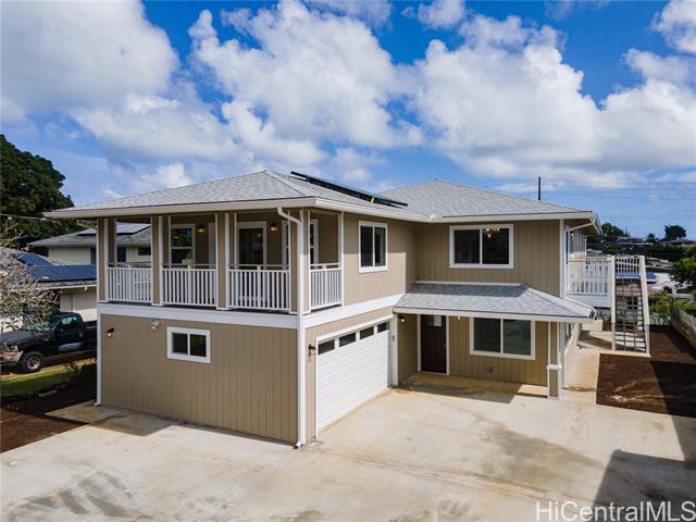 45-1136 Haleloke Pl, Unit A in Kaneohe, HI - Building Photo