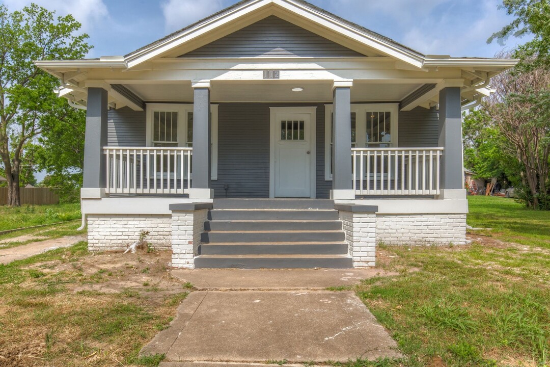 112 N Xanthus Ave in Tulsa, OK - Building Photo