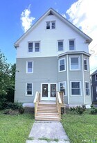 541 Church St in New Britain, CT - Building Photo