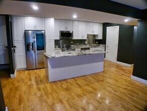 10308 Circle Dr in Oak Lawn, IL - Building Photo - Building Photo