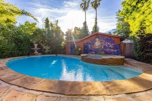 301 Grand Ave in Ojai, CA - Building Photo