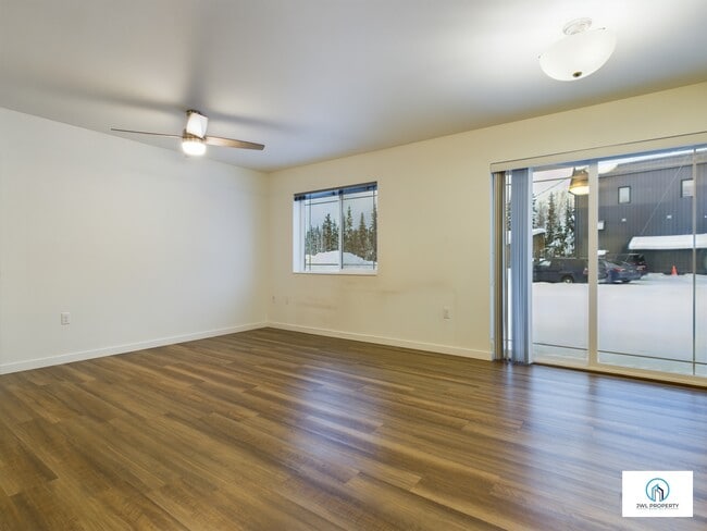 140 Lewis St in North Pole, AK - Building Photo - Building Photo