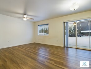 130 Lewis St in North Pole, AK - Building Photo - Building Photo