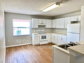 715 Lucaya Dr in Poinciana, FL - Building Photo - Building Photo
