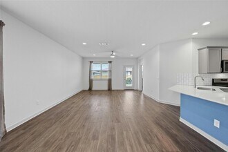 141 Parryi Cove, Unit 1121 in Leander, TX - Building Photo - Building Photo