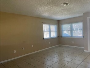 86 Ferndale Ln in Palm Coast, FL - Building Photo - Building Photo