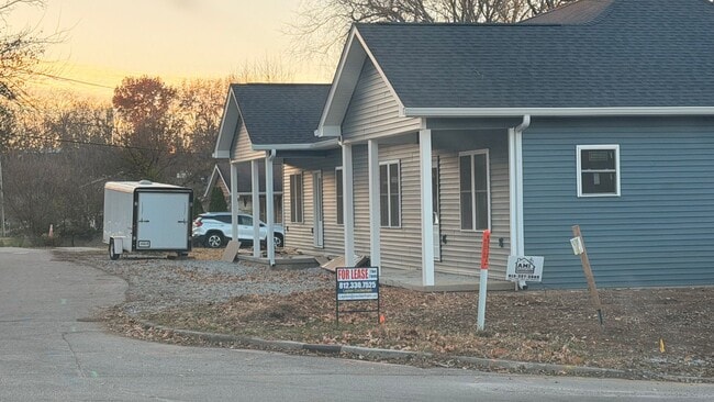 property at 608-608 W 15th St