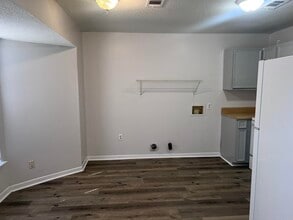 102 Lake St in Crestview, FL - Building Photo - Building Photo