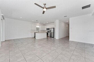 566 Hatteras Rd in Davenport, FL - Building Photo - Building Photo