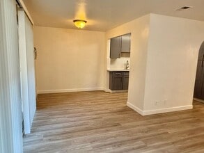 219 Kiely Blvd in Santa Clara, CA - Building Photo - Building Photo