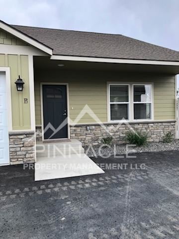 property at 615 N 1st St