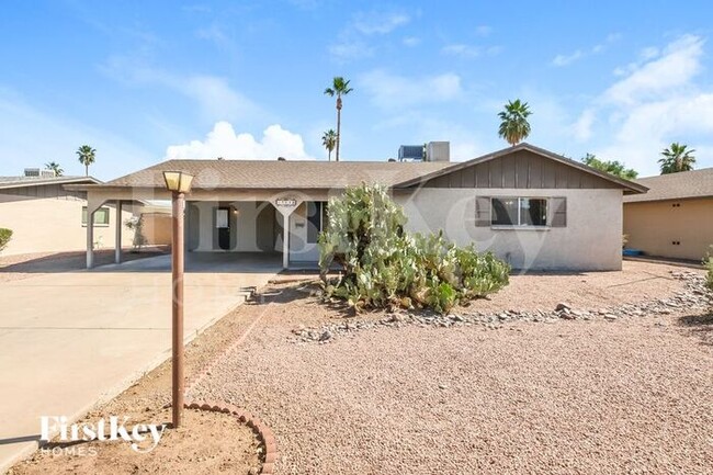 property at 1918 E Watson Dr