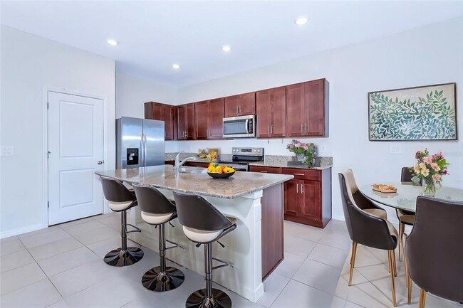 8657 Milestone Dr in Sarasota, FL - Building Photo - Building Photo