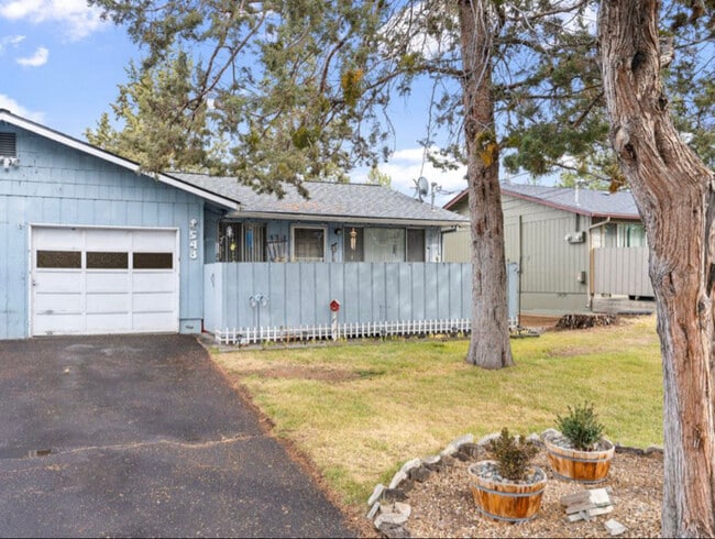property at 548 SE Centennial St
