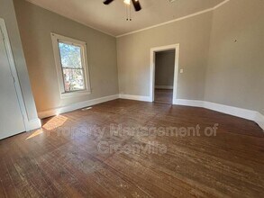 1 W 6th St in Greenville, SC - Building Photo - Building Photo