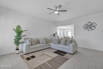 805 P.º Tranquilo Pl in El Paso, TX - Building Photo - Building Photo