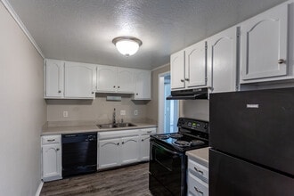 Drake's Creek Cooperative in Goodlettsville, TN - Foto de edificio - Interior Photo