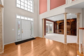 7441 Scioto Ct in Solon, OH - Building Photo - Building Photo