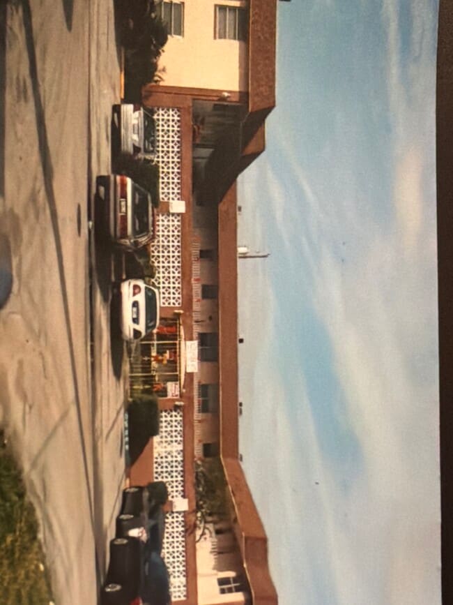 1804 N 17th Ave, Unit 206