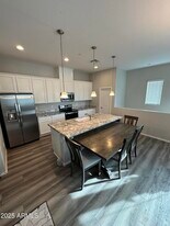 14870 W Encanto Blvd in Goodyear, AZ - Building Photo