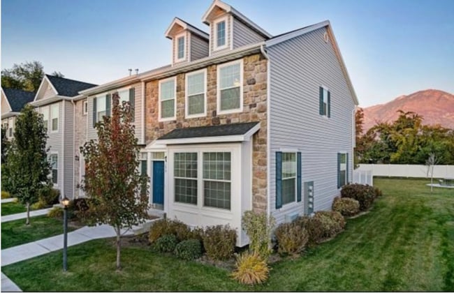property at 290 1260 W