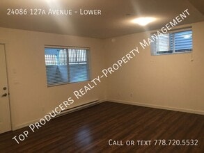 24086-2127a 127A Ave in Maple Ridge, BC - Building Photo - Building Photo