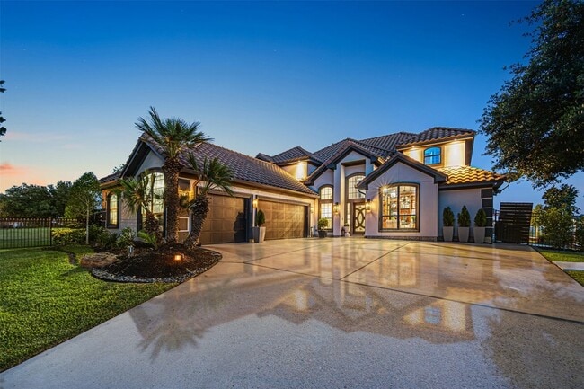 12345 White Oak Point in Conroe, TX - Foto de edificio - Building Photo