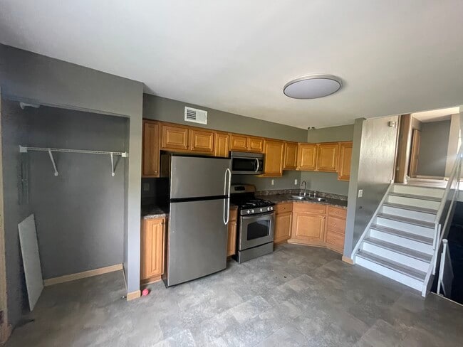 8950 N 95th St, Unit woodlands