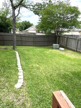 3114 Pleasant Forest Dr in College Station, TX - Building Photo - Building Photo