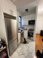 358 E 51st St in New York, NY - Building Photo - Building Photo