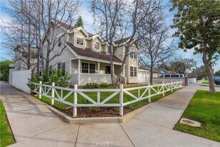 289 N Cleveland St in Orange, CA - Building Photo