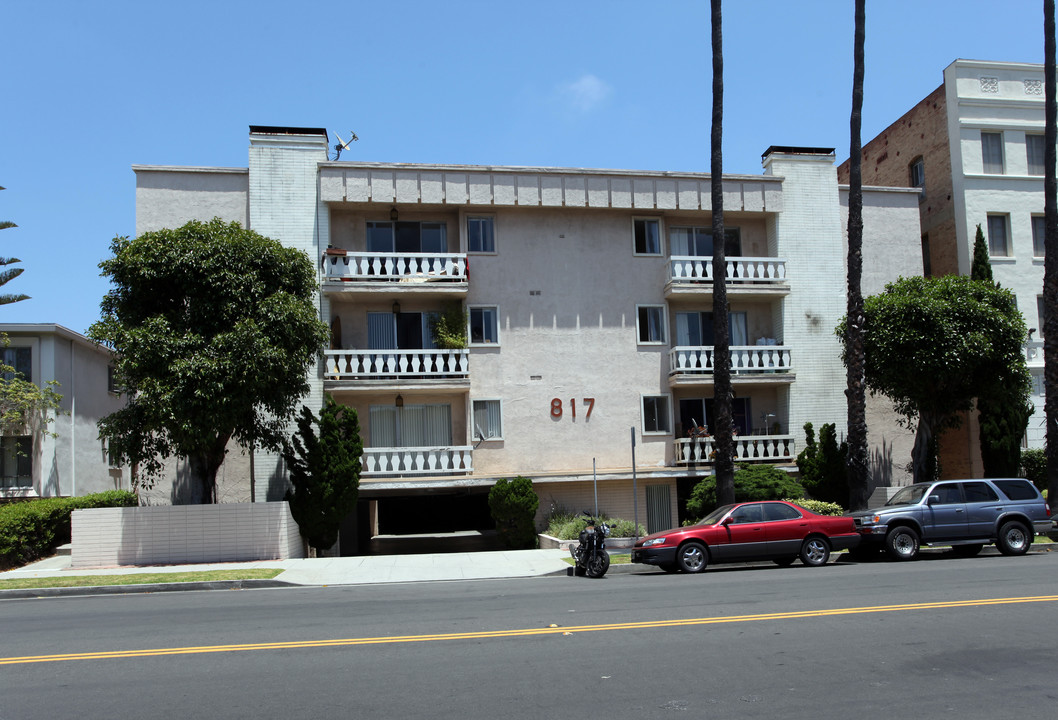 817 4th St in Santa Monica, CA - Building Photo