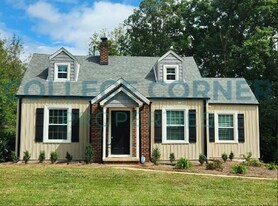 1243 Brookwood Dr in Winston-Salem, NC - Building Photo